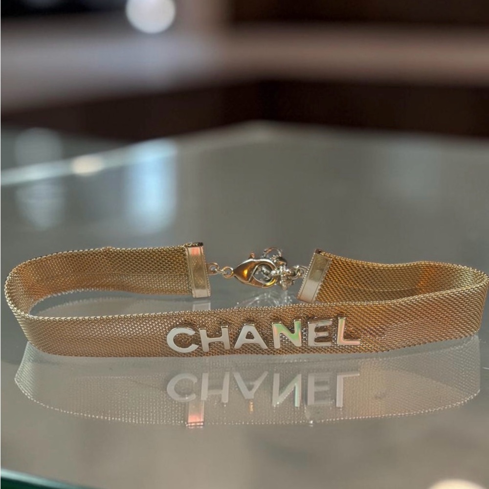 CHANEL logo Gold Mesh Choker Necklace + Box - Picture 3 of 8